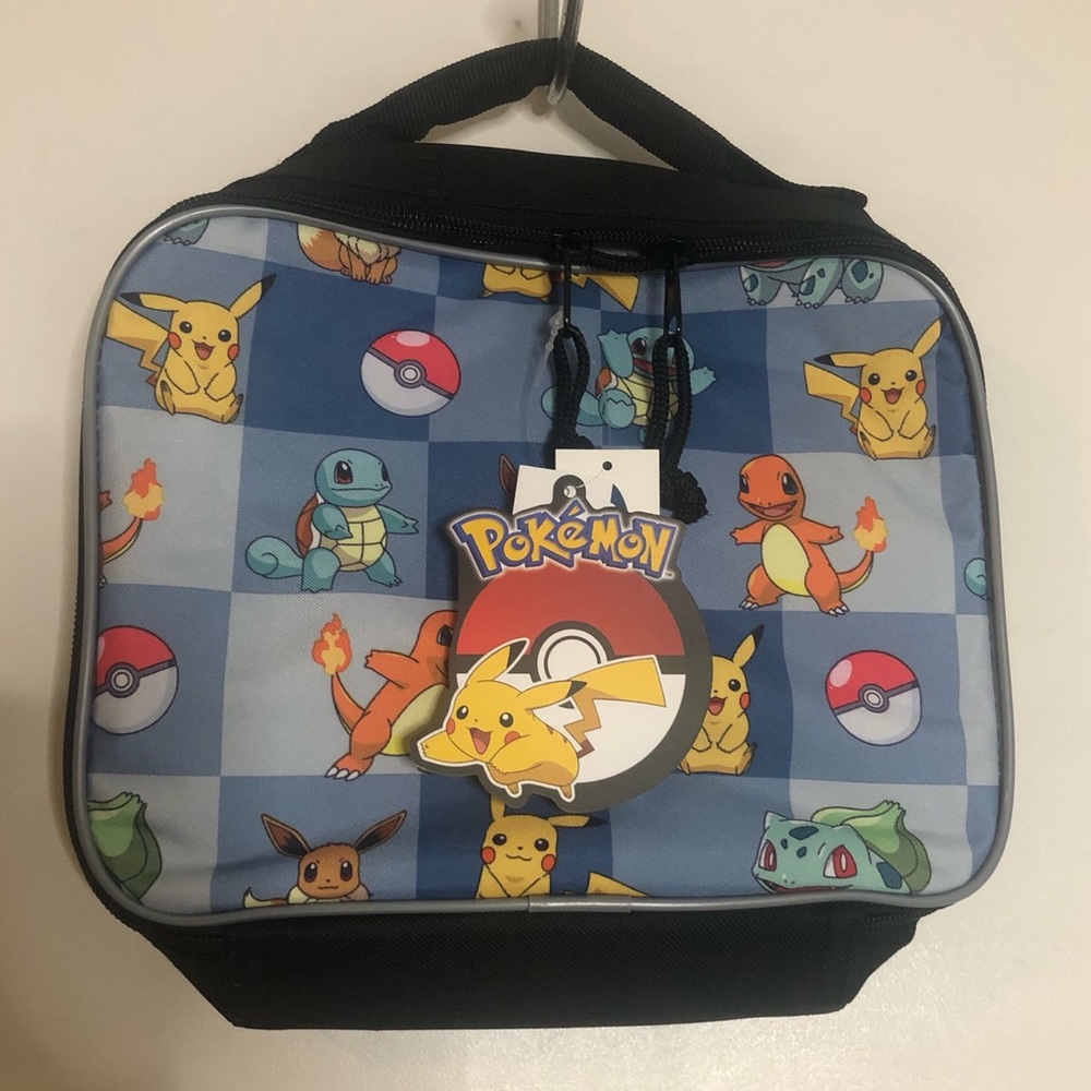 COPY - Pokémon insulated lunch tote